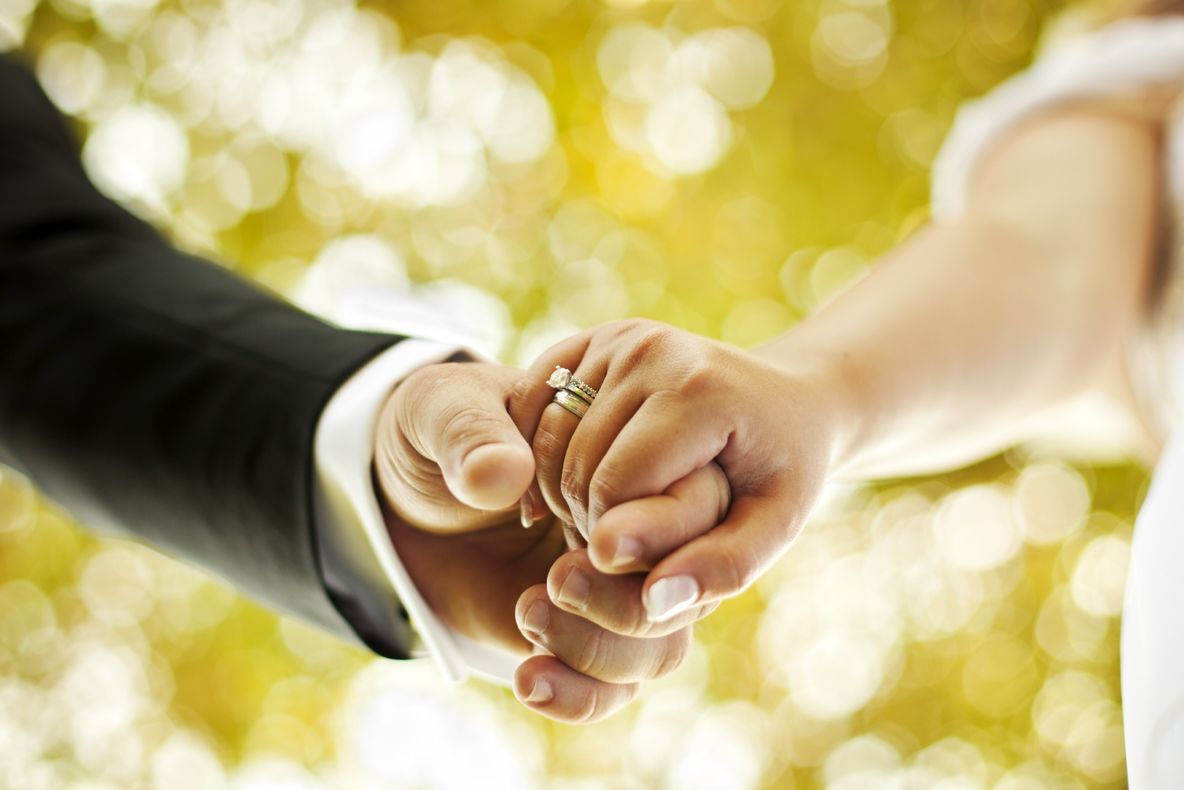 CCR a avizat pozitiv modificarea Constituţiei! Definirea familiei: "Bărbat" și "Femeie"