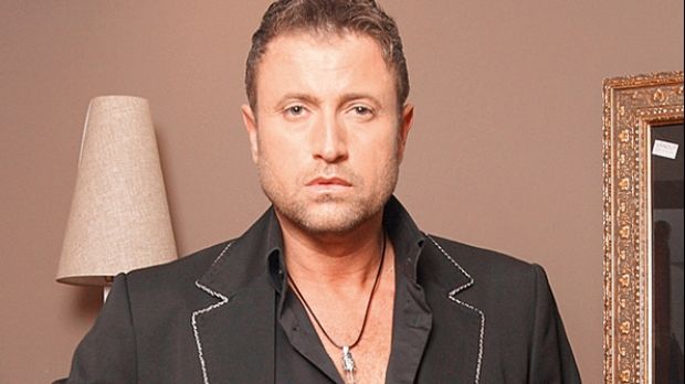 Cătălin Botezatu a "trecut în lumea cealaltă". Ce s-a întamplat cu designerul