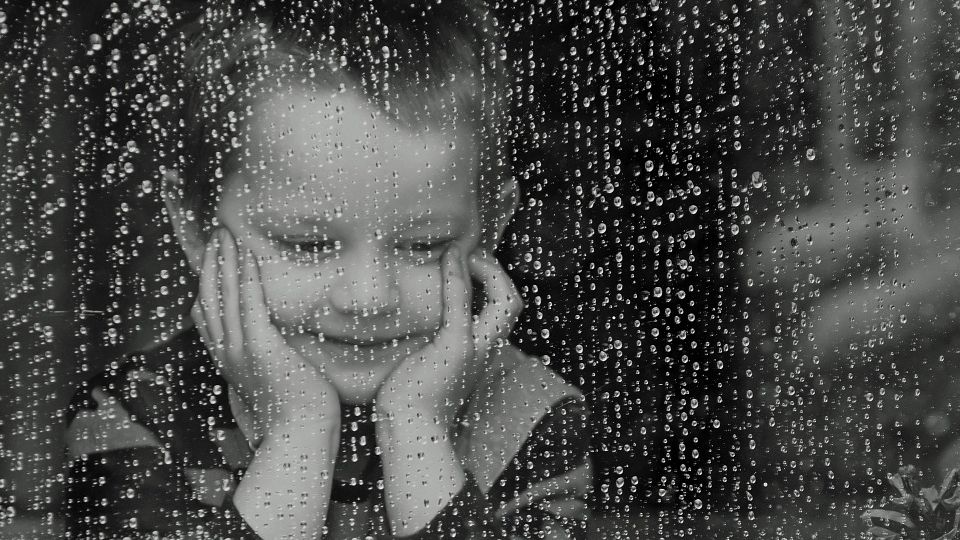 PROGNOZA METEO 16 mai. Vreme răcoroasă şi instabilă. Unde continuă să plouă