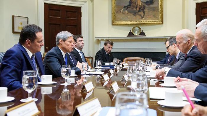 Vicepreședintele american: Continuarea reformelor va consolida parteneriatul economic România-SUA 