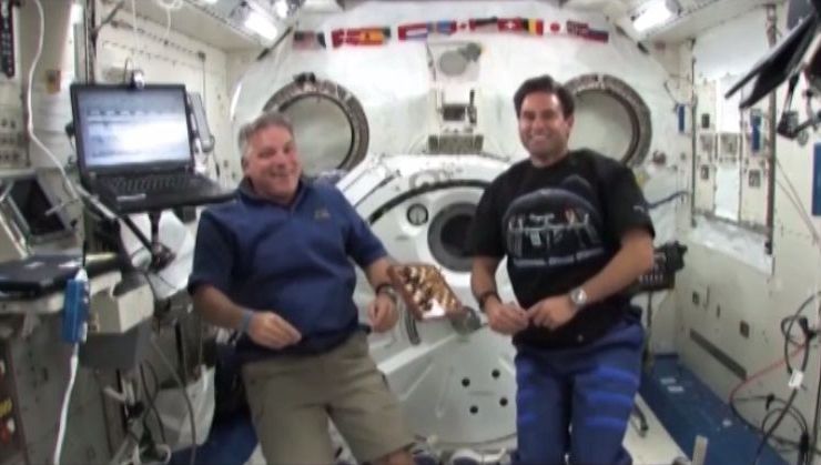 Șah în locuri inedite: în spațiu sau la copcă 