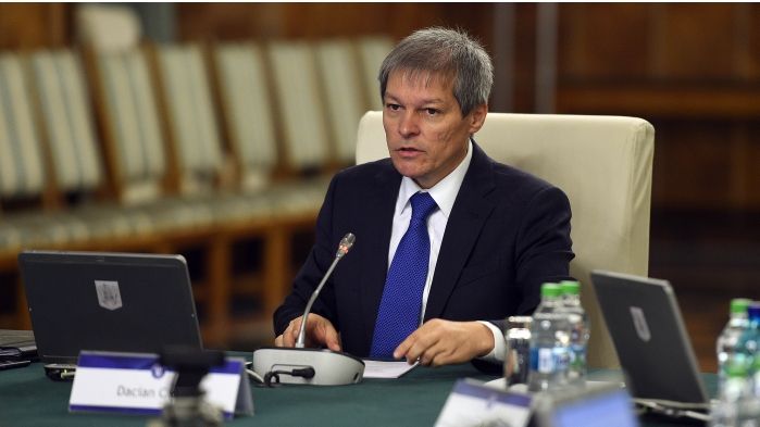 Cioloş, despre Legea achiziţiilor publice: Ne asumăm răspunderea dacă nu va fi cvorum în Parlament 
