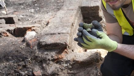 Descoperire uimitoare într-un teatru vechi. ”Pare o jucărie, dar...”