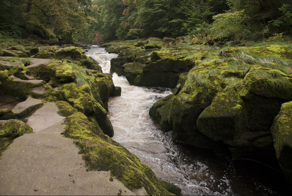 Pare un pârâiaş liniştit, dar dacă încerci să îl sari, te ucide. Reputaţia sa e sângeroasă