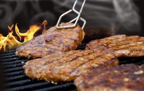 10 lucruri pe care producătorii de fast-food nu vor ca tu să le știi