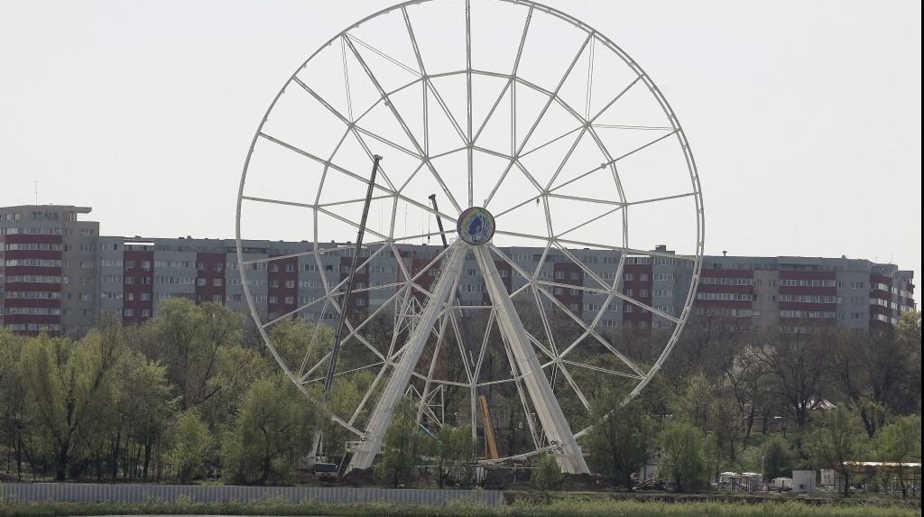 Tichie de mărgăritar: Roata lui Mihai Toader, urmașul lui Onțanu, plătită cu banii primăriei