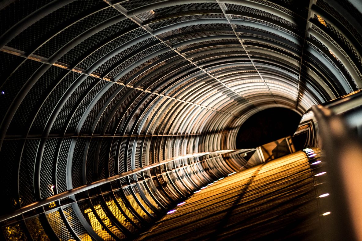 Călătoriile în timp ar putea fi posibile în curând. Soluţia găsită de fizicienii chinezi