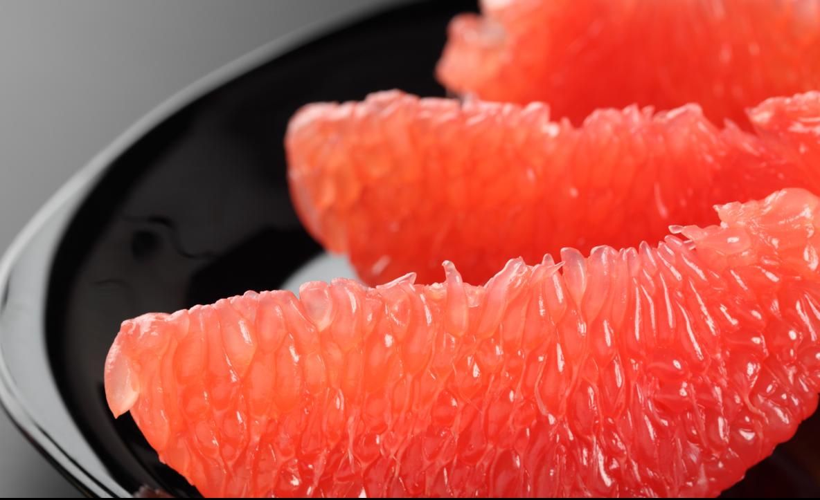 Patru motive să mănânci grapefruit în fiecare zi