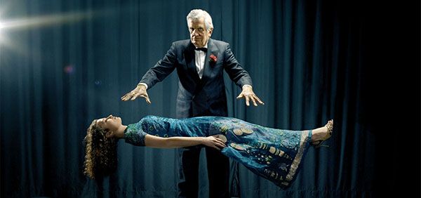 Explicațiile fascinante din spatele a șase trucuri clasice de magie! Cum reușesc iluzioniștii