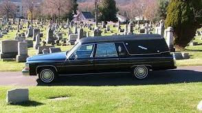 Coșciugul nu a mai ajuns la cimitir. Familia care aștepta a aflat vestea de la șoferul dricului: ȘOC