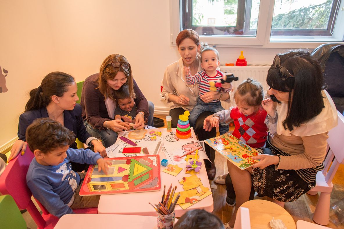 Copiii cu autism pot beneficia de terapie gratuită 