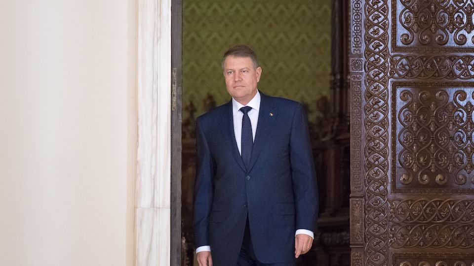 Iohannis nu va promulga legea plagiatului. "Doctoratele şi plagiatele rimează, dar nu fac casă bună"