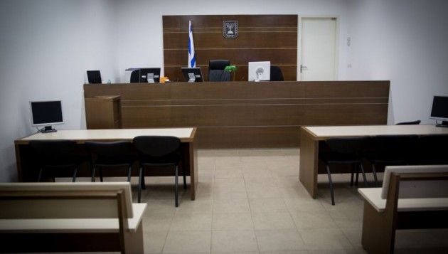 Un bărbat a cerut ordin de restricţie împotriva lui Dumnezeu: "A fost deosebit de rău cu mine"