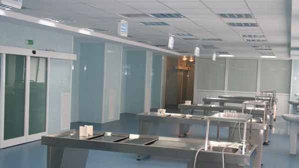 Autopsia lui Ekeng nu poate fi făcută acum. La INML e un singur medic