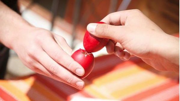 Tradiţii de Paşte: de ce nu e bine să mănânci ouă cu sare în această zi sau să dormi