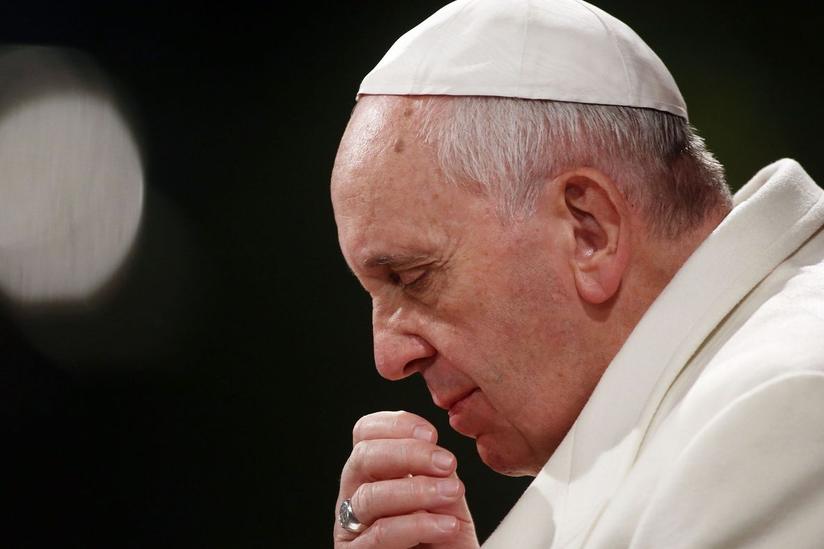 Papa Francisc, AVERTISMENT: Omenirea, în pragul unui război nuclear