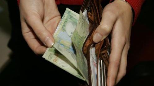 Produsul minune care te scapă de o mulţime de probleme! Costă câţiva lei, însă e "bun la toate"