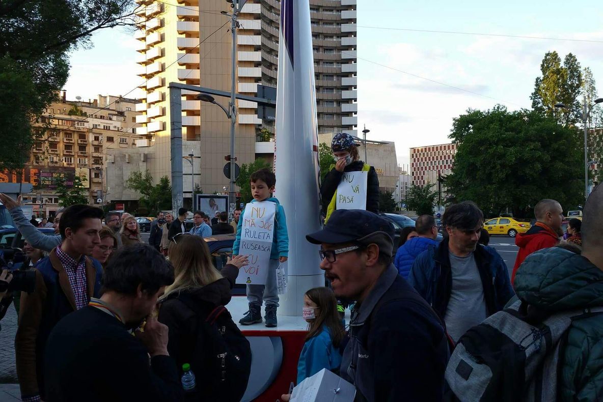 Protest de stradă, vineri seara, în scandalul din Sănătate: "Haideți să facem ceva!"