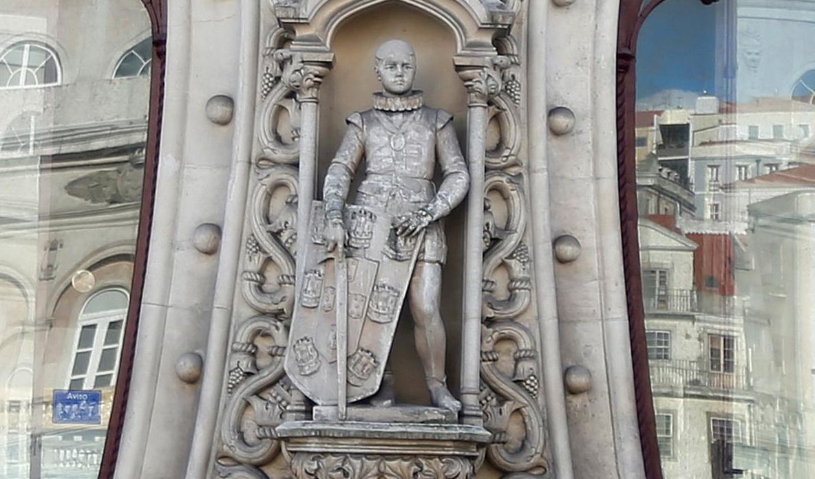 VIDEO. A vrut să îţi facă un selfie cu statuie celebră. Rezultatul a fost dezastruos