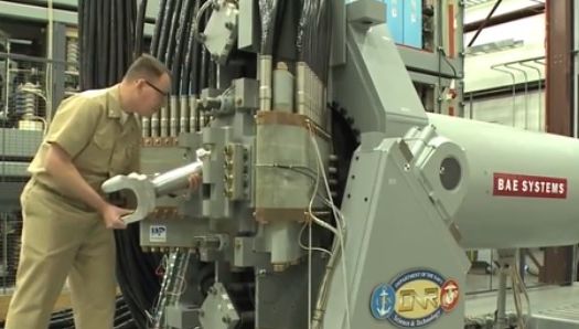 Armata americană testează o armă revoluționară. Arată și funcționează ca în filmele SF