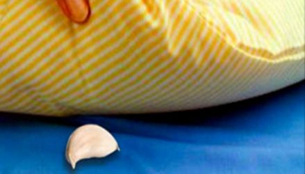 A pus usturoi sub perna copilului său. Vei face și tu asta când vei vedea rezultatul