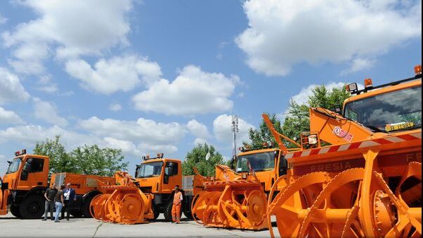 Consiliul Concurenţei investighează posibile înţelegeri între companii la licitaţiile pentru drumuri