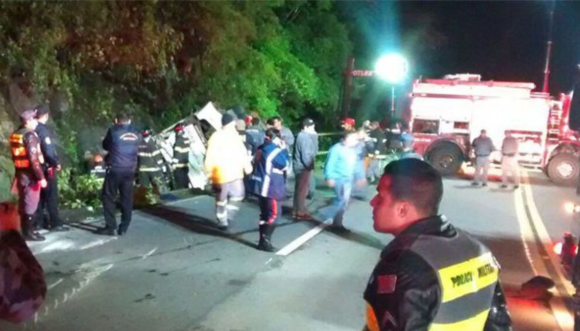 Accident îngrozitor. Autocarul cu studenți a căzut într-o râpă: 18 morți și 28 de răniți