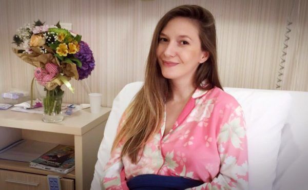 Adela Popescu a postat prima fotografie cu bebelușul ei