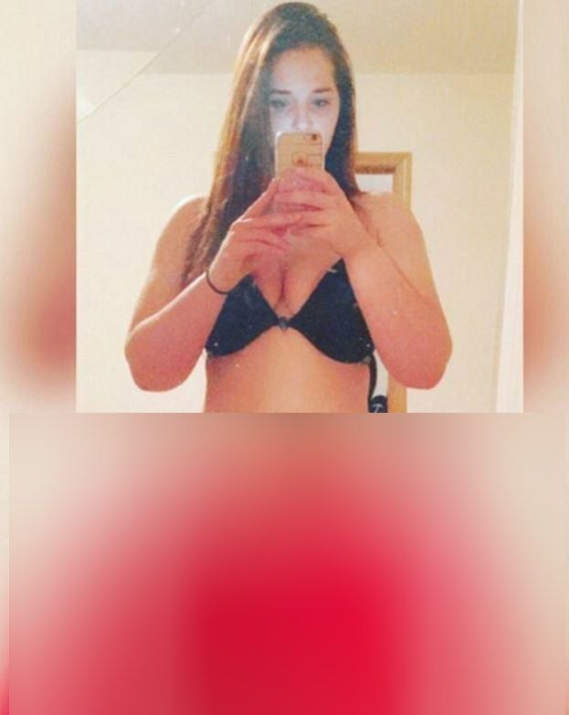 Are un chip angelic, dar de la brâu în jos şochează. Tânăra a arătat că e totul adevărat -FOTO&VIDEO