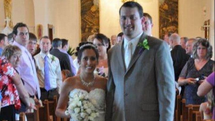 Au fost de acord să-și graveze verighetele. Soțul a înmărmurit când a dat-o jos. Ce scria pe inel