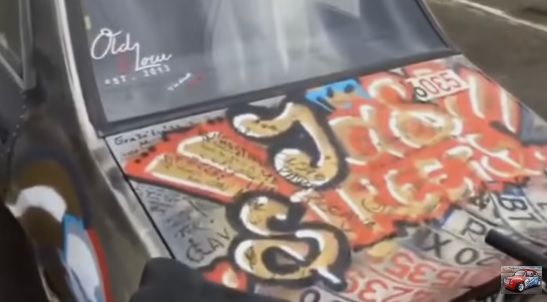 Cum arată cea mai tunată Dacie 1310 din România. Toţi întorc capul după ea. Aduce aminte de Mad Max