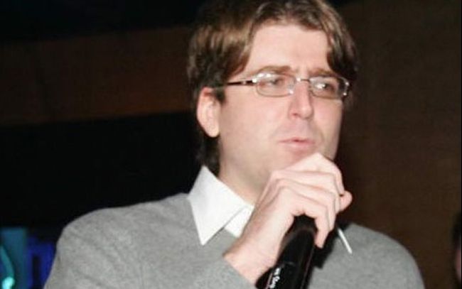  Fiul lui Dan Adamescu, arestat în lipsă în România, prins la Londra