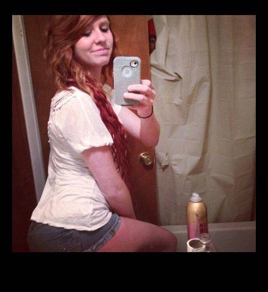 Ea a revenit acasă. Şi-a sărutat soţul, a mers la baie. A făcut un selfie.A văzut poza şi a DIVORŢAT