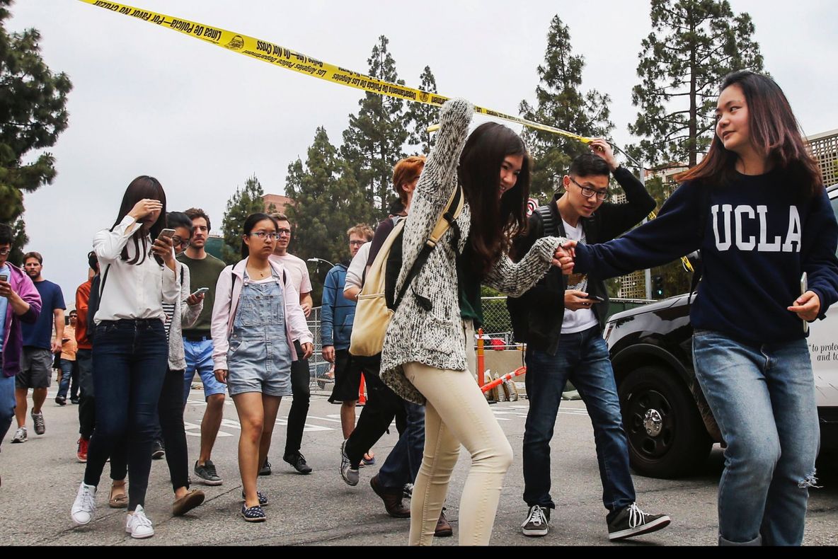 Atac armat la universitatea UCLA! Cine este elevul criminal care și-a ucis cu sânge rece profesorul