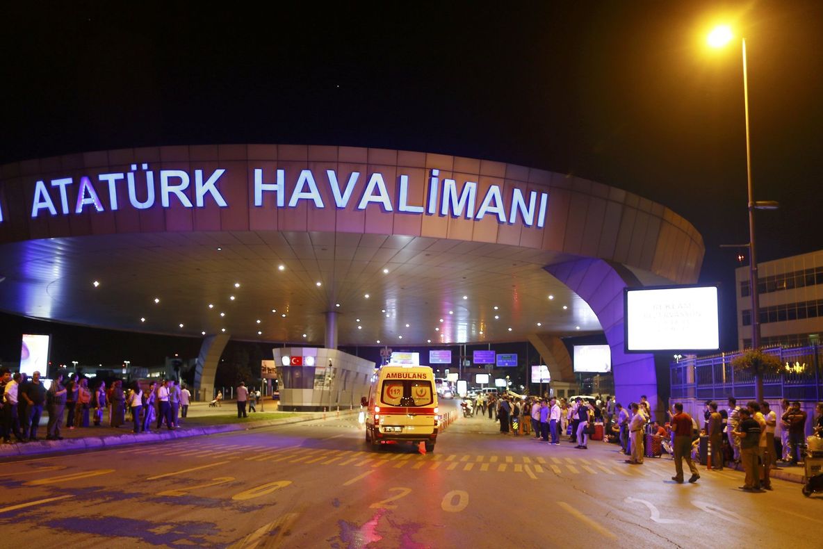 Atentatul de la Istanbul. Decizie de ultima oră a autorităţilor 