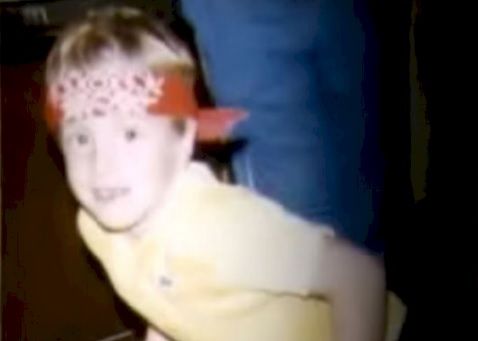 A murit în atentatul de la 9/11, dar părinţii lui n-au ştiut TOT adevărul până când n-au văzut ASTA