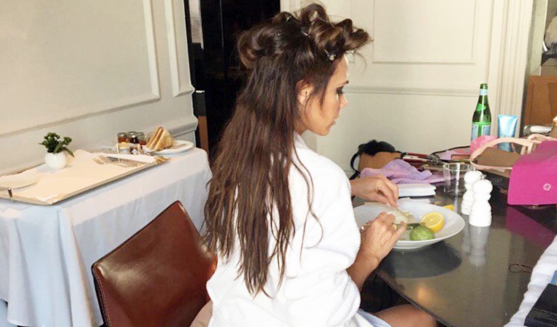 Victoria Beckham a renunţat la părul lung. Cum arată cu noua tunsoare - FOTO