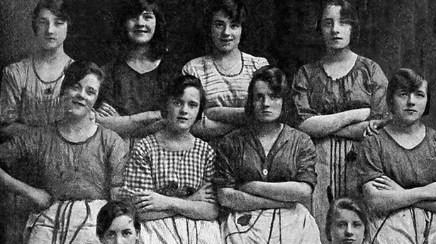 Fotografia de la 1900 care îţi dă fiori. După ce vei descoperi detaliul, te vei îngrozi!