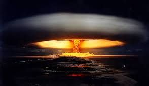 Ce s-ar întâmpla dacă ar cădea o bombă nucleară peste București