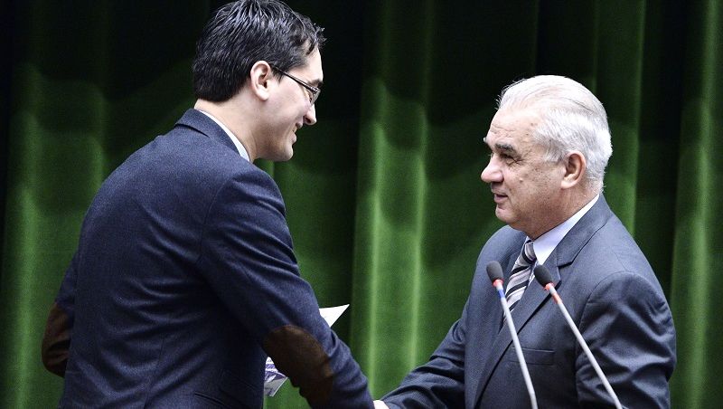 PARADOXUL lui Iordănescu. Lumea îi cere DEMISIA, dar el NU mai este selecţionerul României