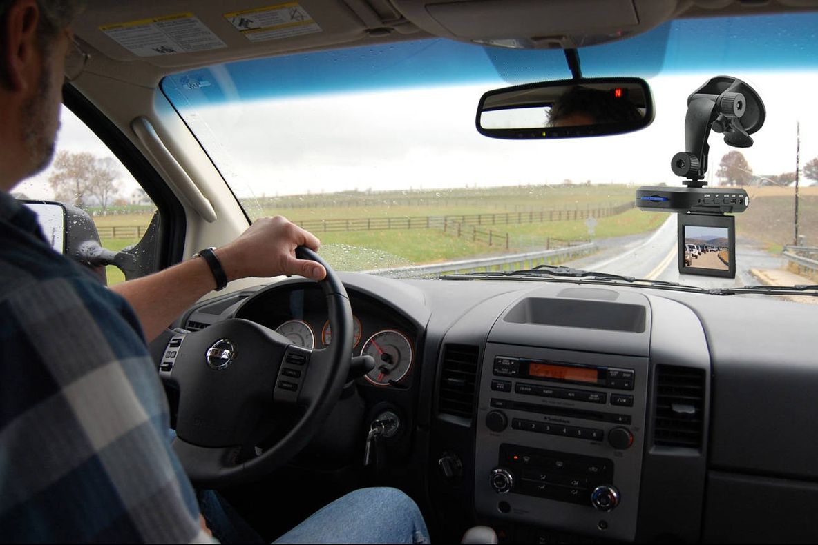 Cat costa cele mai avantajoase camere video AUTO si cum sa alegi modelul potrivit pentru tine