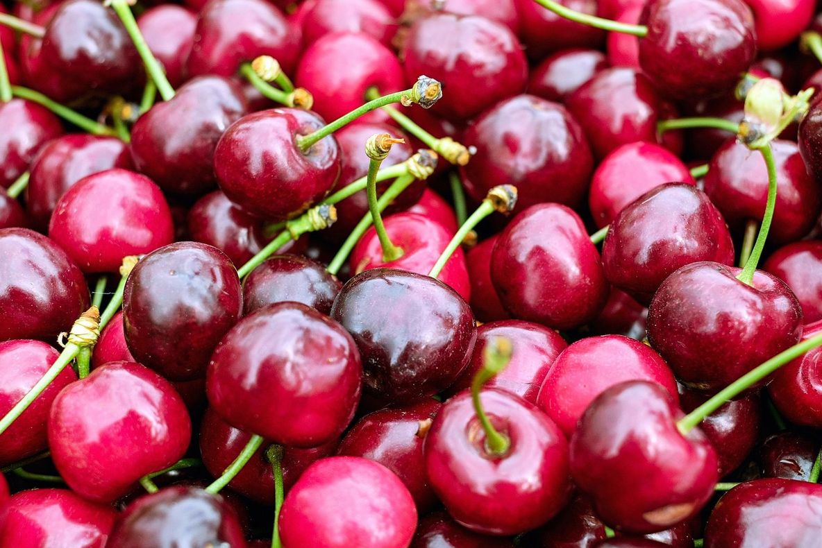 Iată ce vindeci cu banalele cozi de cireşe!