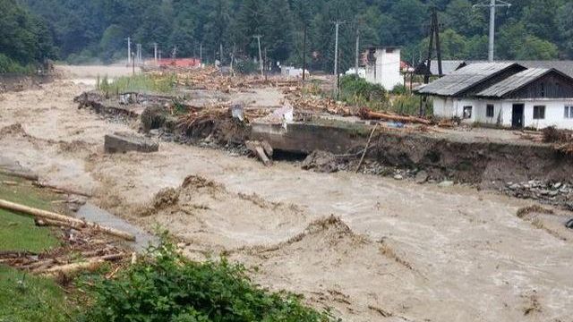 COD ROŞU de inundaţii pe râul Bârzava