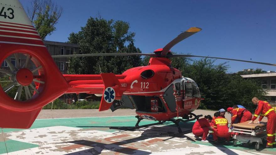 Tragedie la Constanţa. Trei copii, intoxicaţi după ce au găsit o sticlă în casa abia închiriată