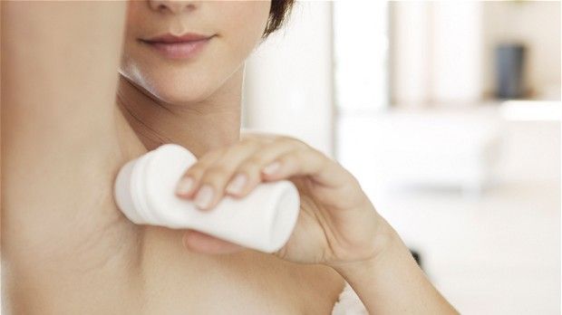 Cum să-ţi prepari chiar tu deodorantul: cea mai simplă metodă!