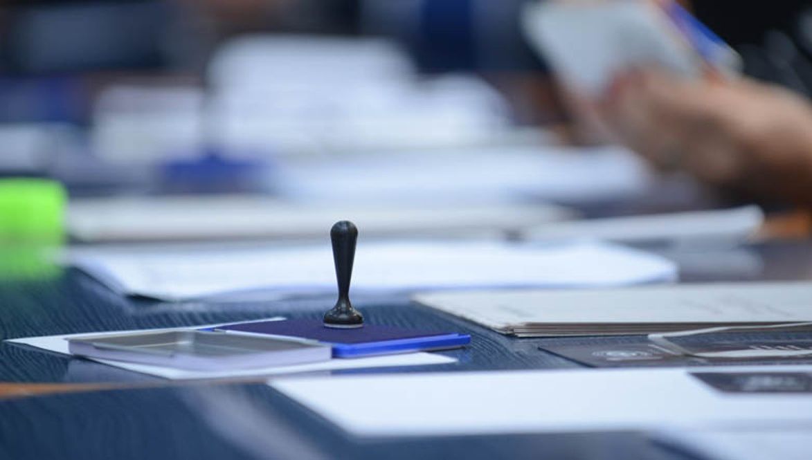 EXIT POLL Alegeri locale 2016. Noul primar al Aradului, după închiderea urnelor