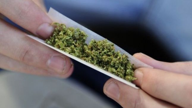 Anchetă a Poliţiei, după ce un tânăr care ar fi consumat etnobotanice a murit la spital