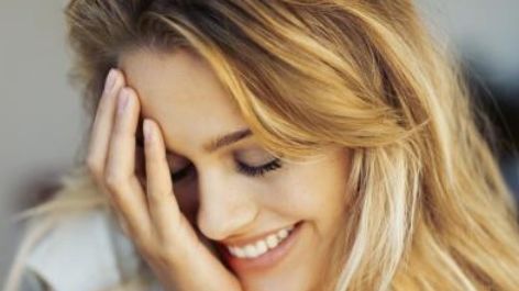 3 zodii de femei care te fac să oftezi după ele. Greu se lasă iubite!