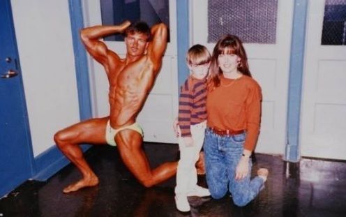 Cele mai PENIBILE fotografii de familie. Spectacol grotesc! Ce a fost în capul lor? 