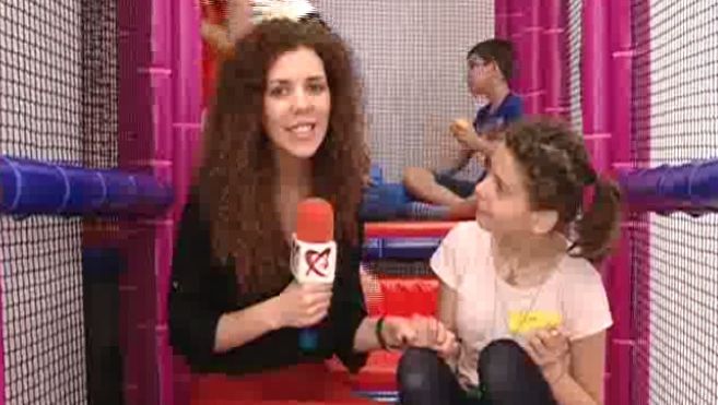 Copiii cu dizabilităţi din Bucureşti au primit în dar un loc de joacă special